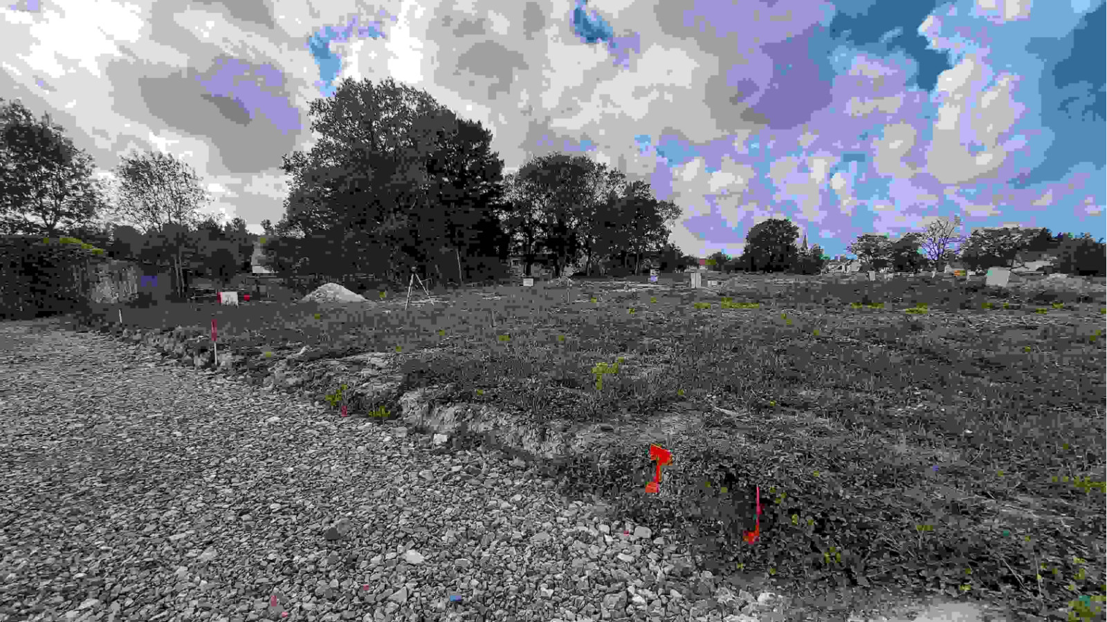 Terrain constructible de 415m2 à Crevin