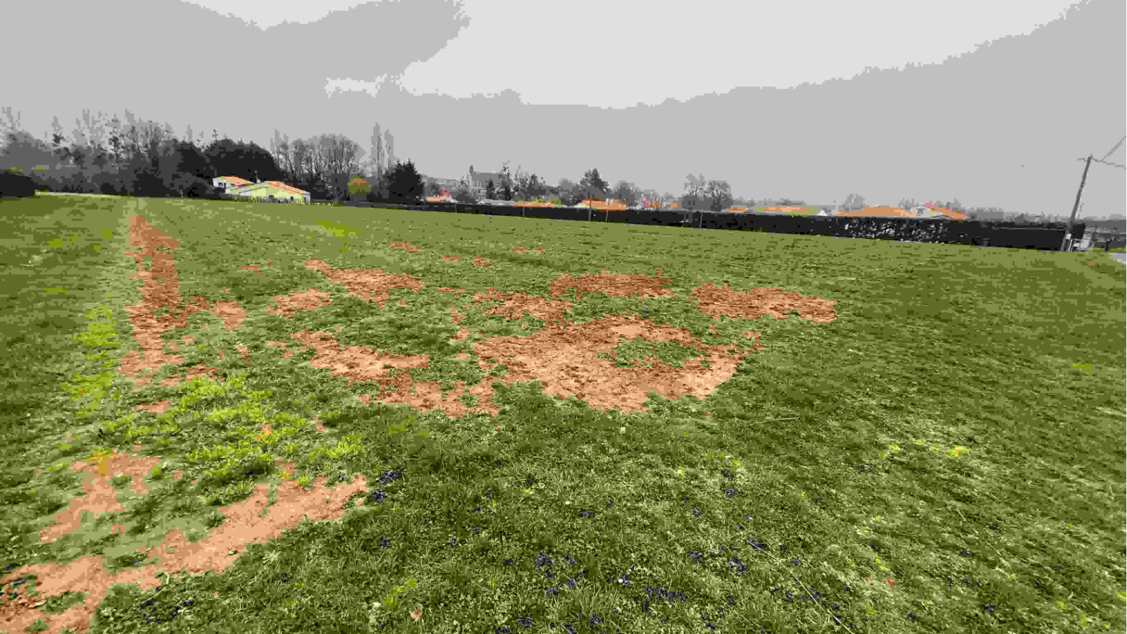 Terrain constructible de 350m2 à Saint-Père-en-Retz